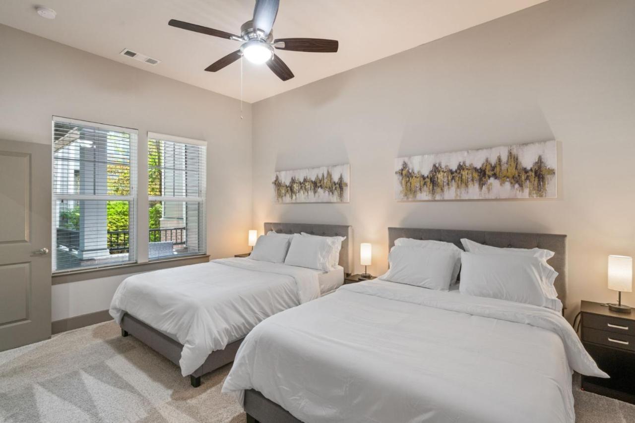 Grand Luxury Premium Vaulted Ceilings Apartment Woodbridge Luaran gambar